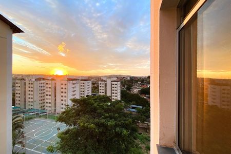 Vista de apartamento à venda com 2 quartos, 52m² em Vitoria, Belo Horizonte