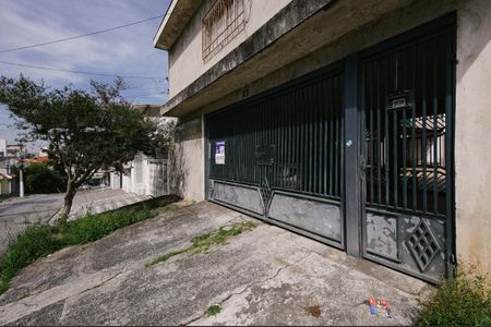 Casa à venda com 300m², 4 quartos e 6 vagasFachada