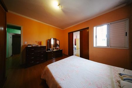 Casa à venda com 300m², 4 quartos e 6 vagasQuarto 2