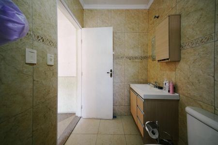 Casa à venda com 300m², 4 quartos e 6 vagasBanheiro 3