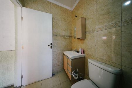 Casa à venda com 300m², 4 quartos e 6 vagasBanheiro 3