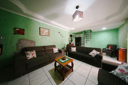 Sala de casa à venda com 4 quartos, 300m² em Jardim Triana, São Paulo