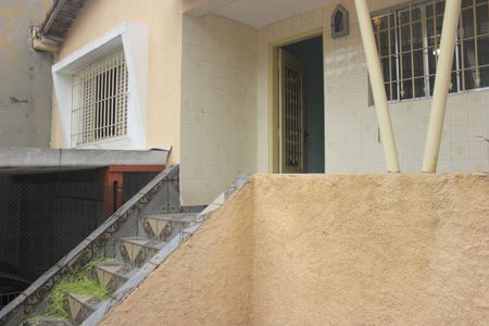 Casa para alugar com 80m², 2 quartos e sem vagaQuintal