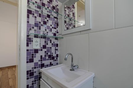 Apartamento para alugar com 47m², 2 quartos e 1 vaga Apartamento para alugar com 47m², 2 quartos e 1 vagaBanheiro