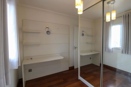 Quarto 1 de apartamento para alugar com 2 quartos, 70m² em Jaguaré, São Paulo