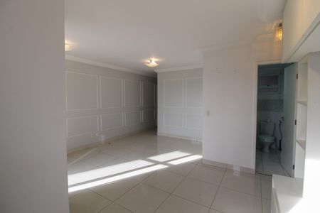 Apartamento à venda com 70m², 2 quartos e 2 vagasSala