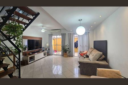 Casa à venda com 110m², 3 quartos e 2 vagas