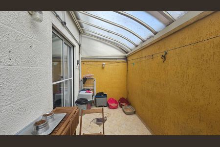 Casa à venda com 110m², 3 quartos e 2 vagas