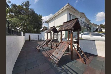 Casa à venda com 110m², 3 quartos e 2 vagas