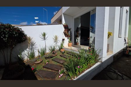 Casa à venda com 3 quartos, 147m² em Aeronautas, Lagoa Santa
