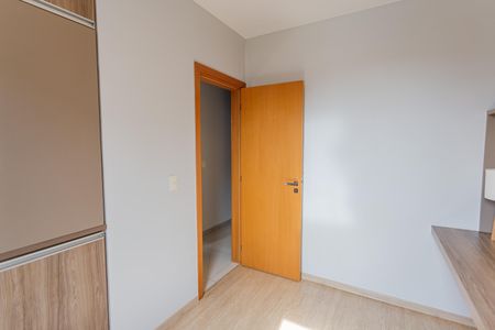 Apartamento à venda com 75m², 3 quartos e 2 vagasQuarto 2