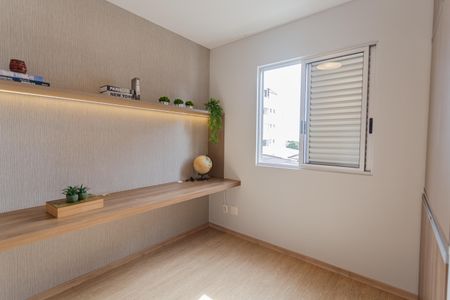 Apartamento à venda com 75m², 3 quartos e 2 vagasQuarto 2
