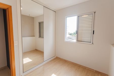 Apartamento à venda com 75m², 3 quartos e 2 vagasQuarto 3