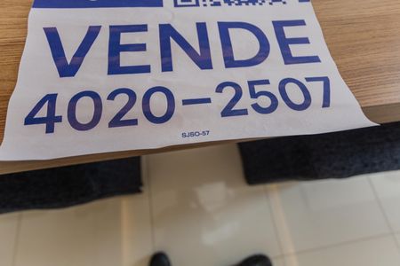 Apartamento à venda com 75m², 3 quartos e 2 vagasPlaquinha Instalada