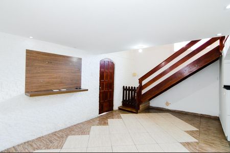 Casa para alugar com 89m², 2 quartos e 1 vagaSala