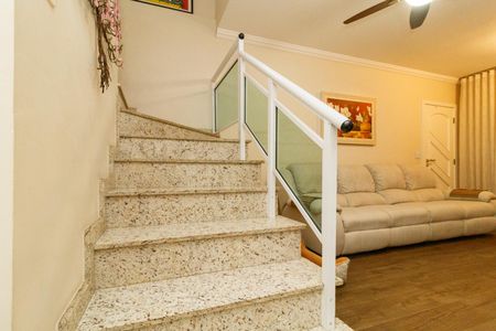 Casa para alugar com 127m², 3 quartos e 2 vagas Casa para alugar com 127m², 3 quartos e 2 vagasSala