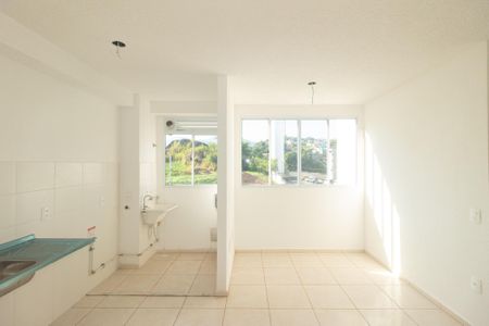 Apartamento para alugar com 41m², 2 quartos e sem vaga Apartamento para alugar com 41m², 2 quartos e sem vagaSala/Cozinha