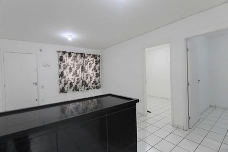 Sala de apartamento para alugar com 2 quartos, 49m² em Jardim da Laranjeira (zona Leste), São Paulo