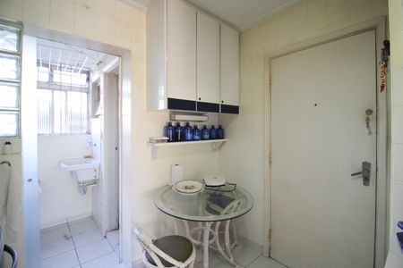 Apartamento à venda com 65m², 2 quartos e 1 vaga Apartamento à venda com 65m², 2 quartos e 1 vagaCozinha