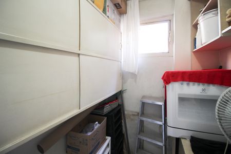 Apartamento à venda com 65m², 2 quartos e 1 vaga Apartamento à venda com 65m², 2 quartos e 1 vagaQuarto de Serviço