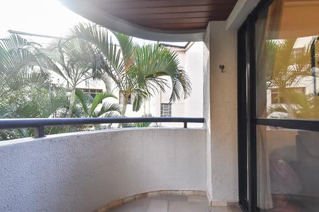 Apartamento à venda com 65m², 2 quartos e 2 vagas Apartamento à venda com 65m², 2 quartos e 2 vagasVaranda da sala