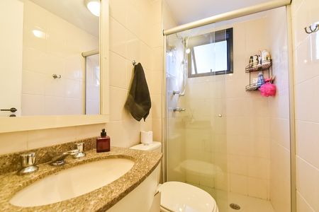 Apartamento à venda com 65m², 2 quartos e 2 vagas Apartamento à venda com 65m², 2 quartos e 2 vagasBanheiro