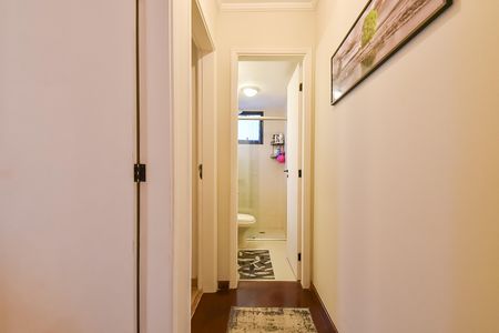 Apartamento à venda com 65m², 2 quartos e 2 vagas Apartamento à venda com 65m², 2 quartos e 2 vagasCorredor