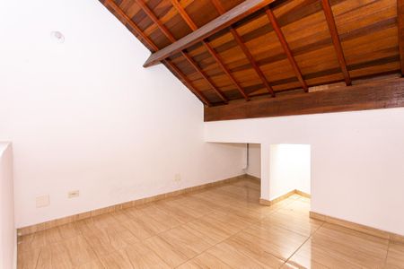 Casa para alugar com 180m², 3 quartos e 2 vagasSuíte 2