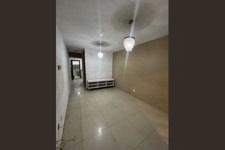 Sala de casa de condomínio à venda com 2 quartos, 64m² em Vila Taquari, São Paulo