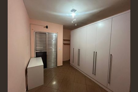 Quarto de casa de condomínio à venda com 2 quartos, 64m² em Vila Taquari, São Paulo
