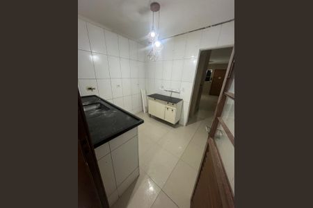 Casa de condomínio à venda com 64m², 2 quartos e 1 vagaCozinha