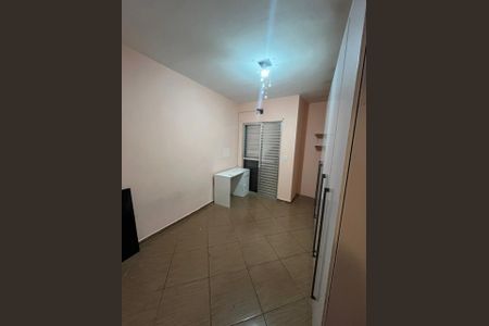 Quarto de casa de condomínio à venda com 2 quartos, 64m² em Vila Taquari, São Paulo