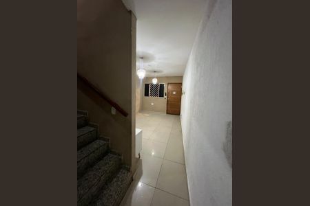 Sala de casa de condomínio à venda com 2 quartos, 64m² em Vila Taquari, São Paulo