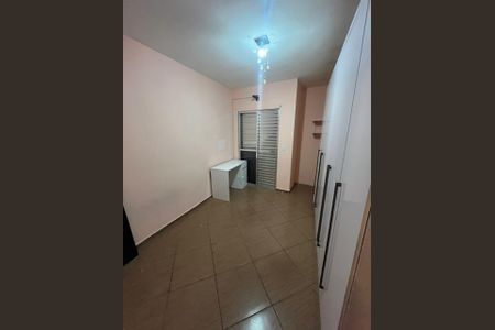 Casa de condomínio à venda com 64m², 2 quartos e 1 vagaQuarto