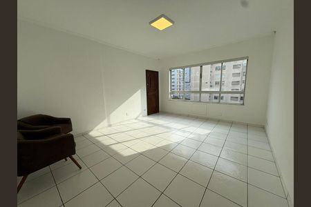 Sala de apartamento para alugar com 3 quartos, 116m² em Gonzaga, Santos