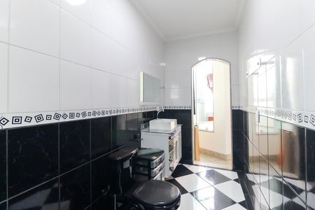 Casa para alugar com 200m², 3 quartos e 2 vagasBanheiro Quarto 2 - Suíte