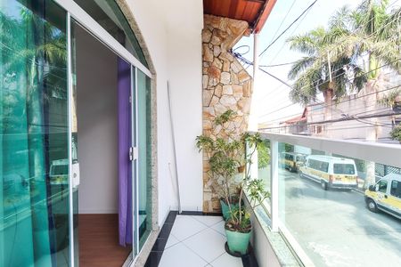 Casa para alugar com 200m², 3 quartos e 2 vagasVaranda Quarto 2 - Suíte