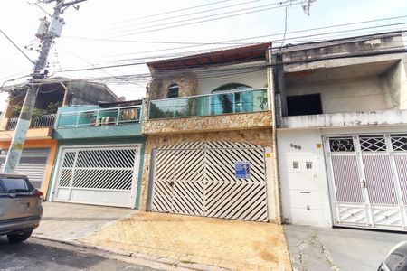 Fachada de casa para alugar com 5 quartos, 200m² em Jardim Itapemirim, São Paulo