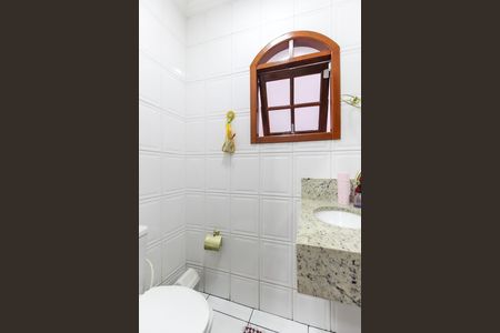 Casa para alugar com 200m², 3 quartos e 2 vagasLavabo