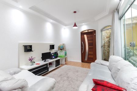 Casa para alugar com 200m², 3 quartos e 2 vagasSala