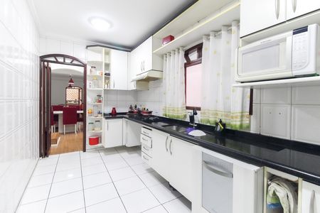 Casa para alugar com 200m², 3 quartos e 2 vagasCozinha
