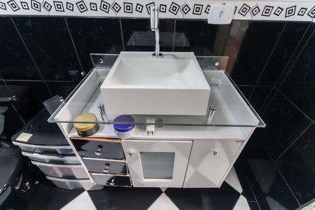 Casa para alugar com 200m², 3 quartos e 2 vagasBanheiro Quarto 2 - Suíte