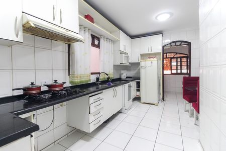 Casa para alugar com 200m², 3 quartos e 2 vagasCozinha