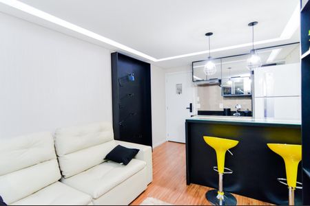 Sala de kitnet/studio para alugar com 1 quarto, 38m² em Jardim Flor da Montanha, Guarulhos