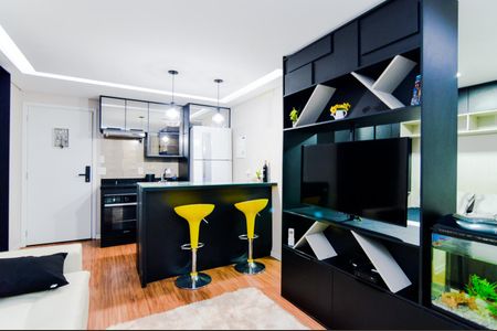 Sala de kitnet/studio para alugar com 1 quarto, 38m² em Jardim Flor da Montanha, Guarulhos