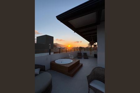 Apartamento para alugar com 120m², 2 quartos e 2 vagas
