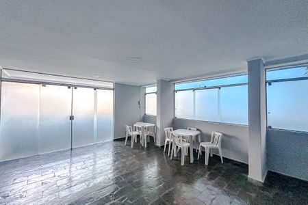 Apartamento à venda com 45m², 2 quartos e 1 vagaÁrea comum - Salão de festas