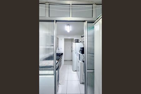 Apartamento à venda com 45m², 2 quartos e 1 vagaÁrea de Serviço
