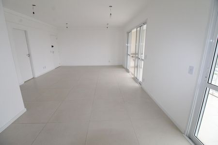 Apartamento para alugar com 118m², 3 quartos e 2 vagasSala