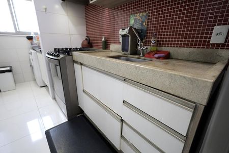 Apartamento à venda com 60m², 2 quartos e 2 vagasCozinha